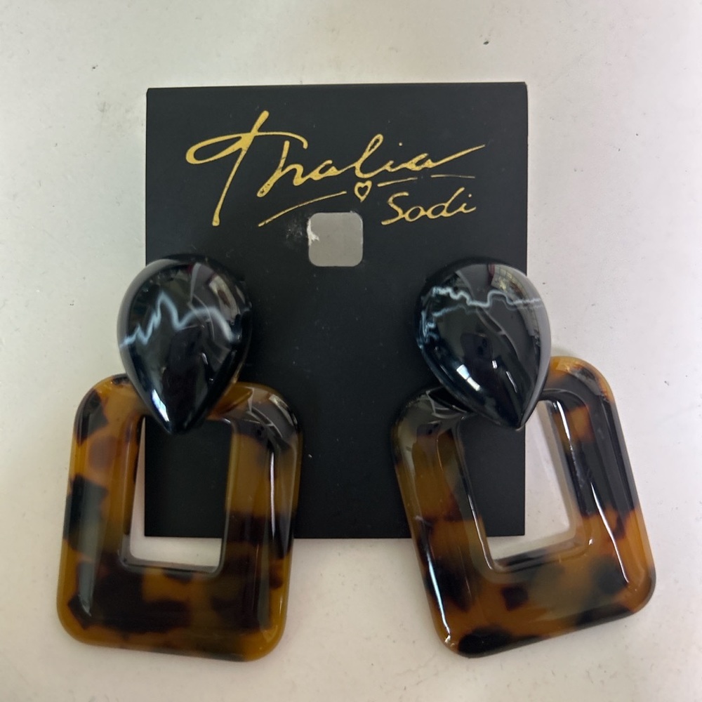 THALIA SODI STATEMENT EARRINGS- Brand new with tag